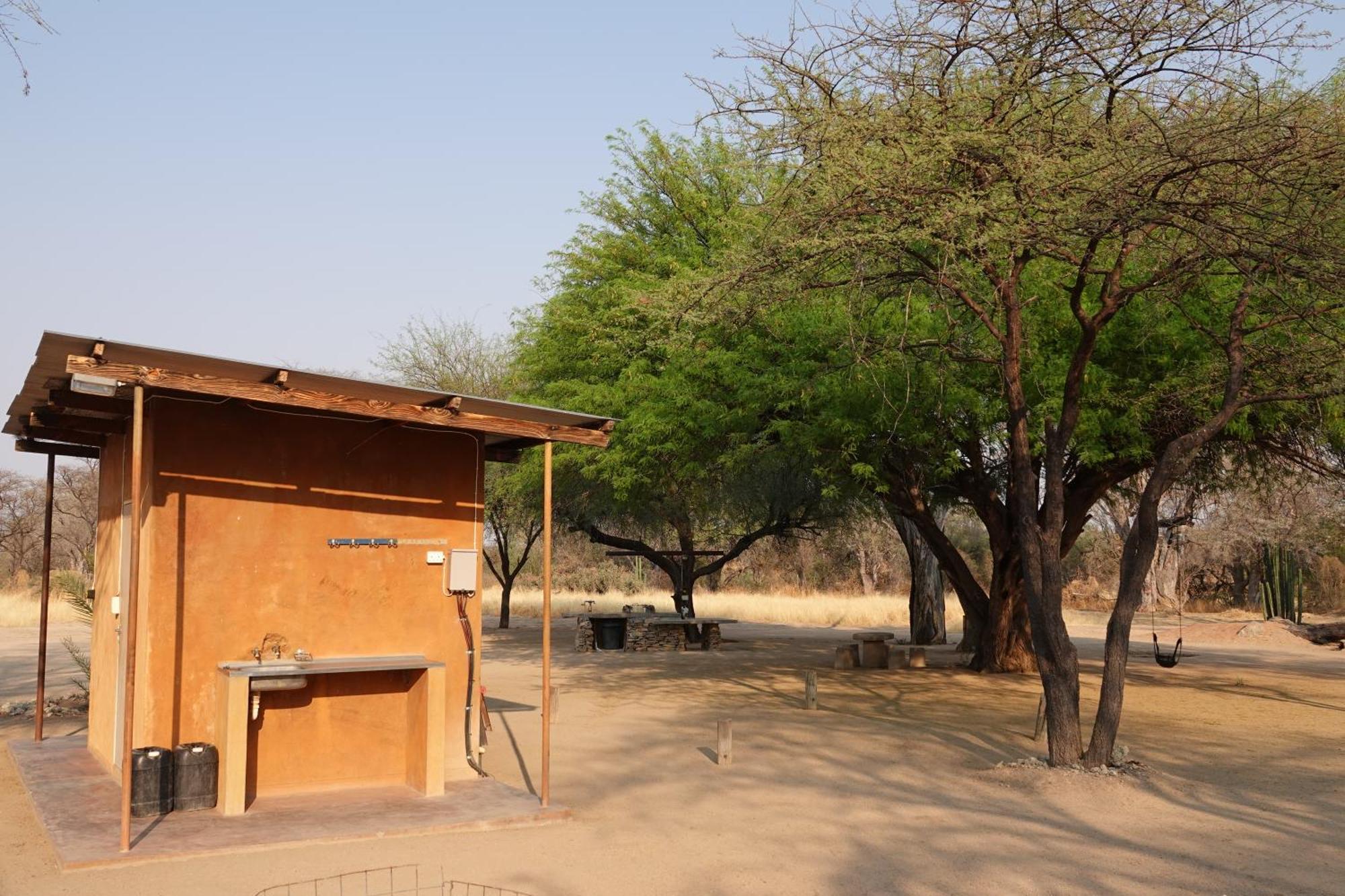 Camp Mara Hotel Omaruru Exterior foto