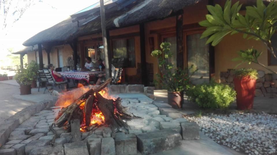 Camp Mara Hotel Omaruru Exterior foto